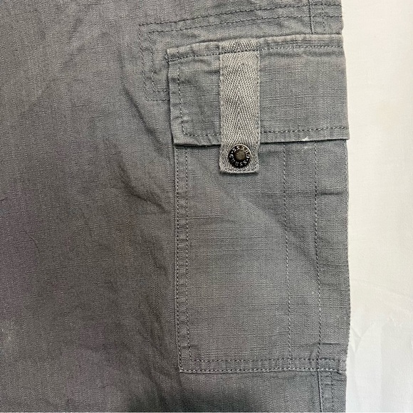 Guess cotton cargo shorts gray 38 nwt - Picture 6 of 12